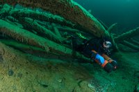 Sidemount Taucher