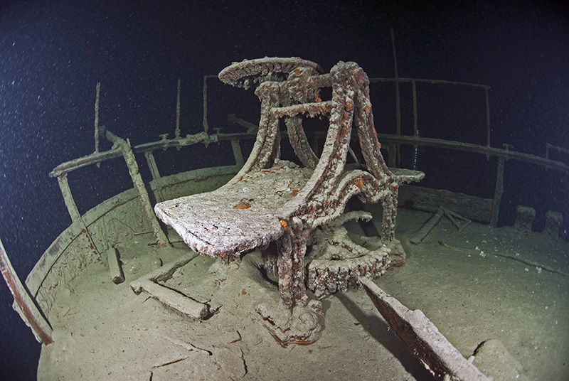 Jura Wrack Steuerrad / Bodensee / Tauchen im Süsswasser / Fotos | Nies.ch