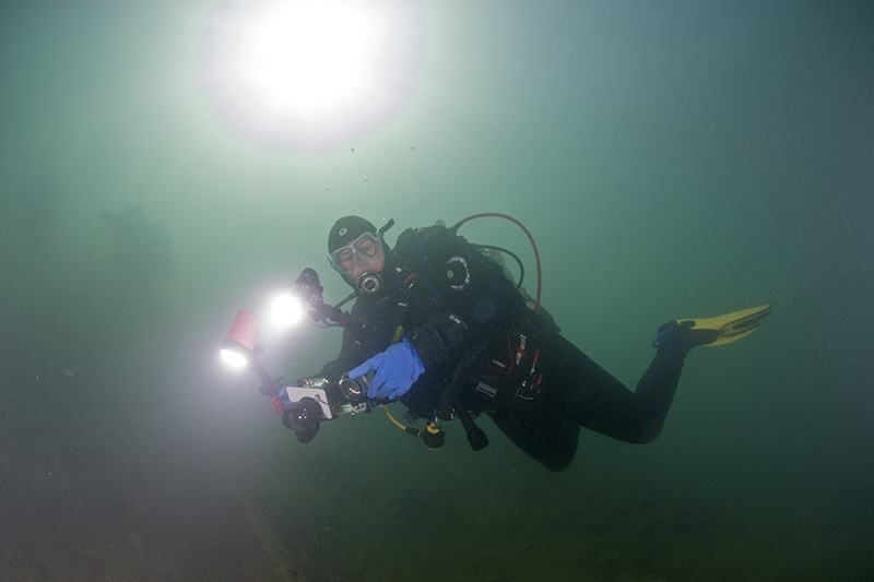 Diver with camera