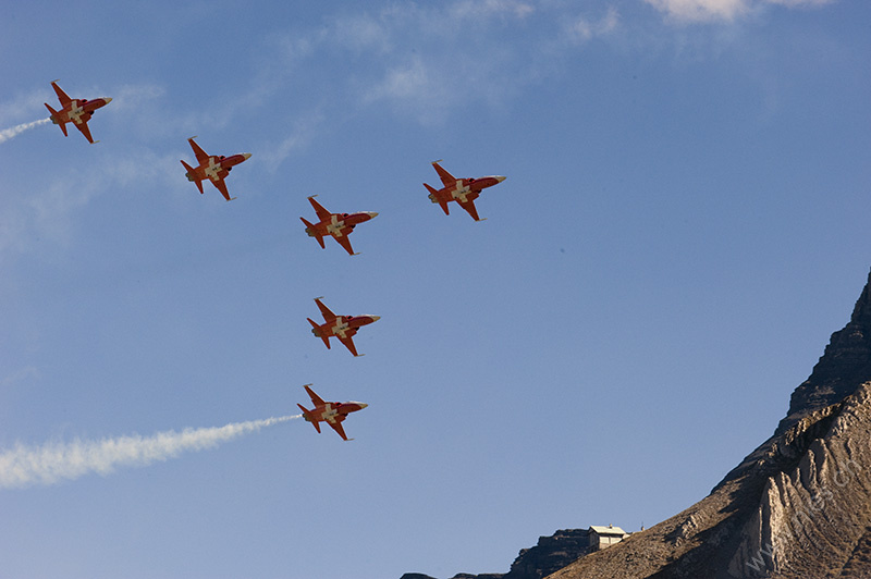 Patrouille Suisse Schwan