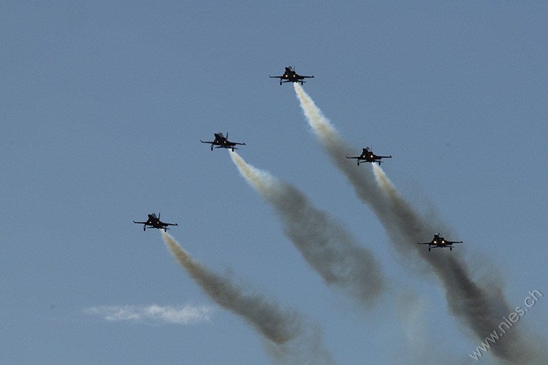 Patrouille Suisse Tunnel 1