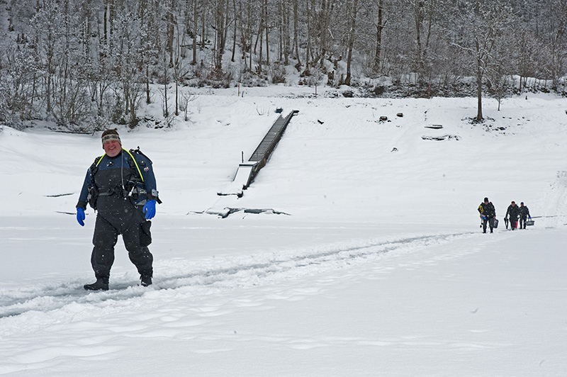 Even more unfrozen Icedivers