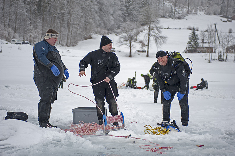 Divers on a Lead