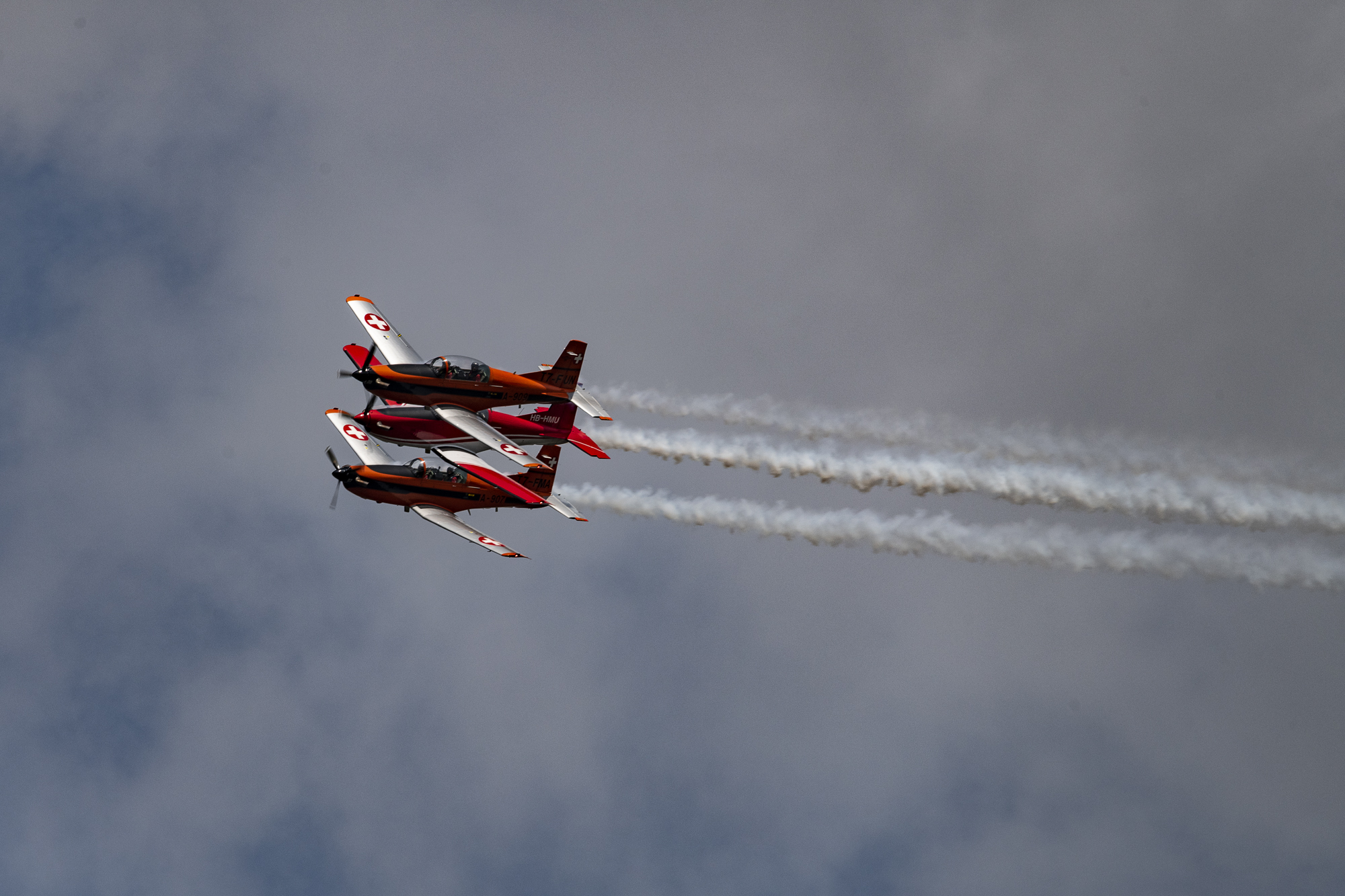 Subito Team PC-7 mit Chemtrails