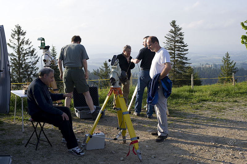 Stargazers around Tripod