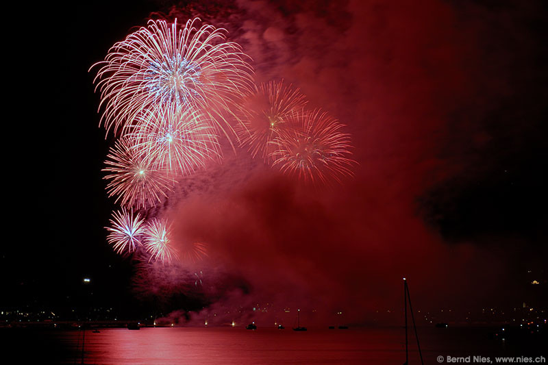 Feuerwerk mit Rauch