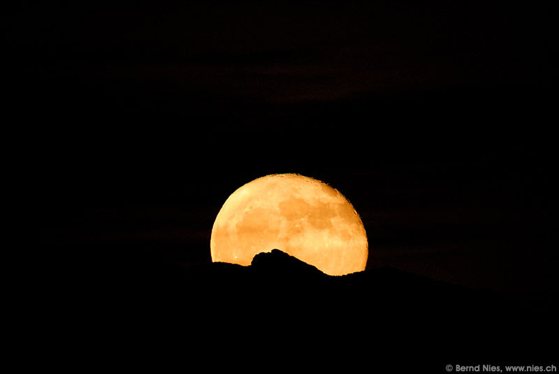 Rising moon