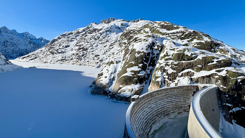 Lake Grimsel dam (old and new)