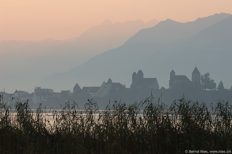 Rapperswil with Mount Glärnisch