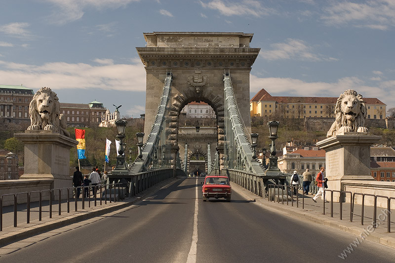 Chain bridge