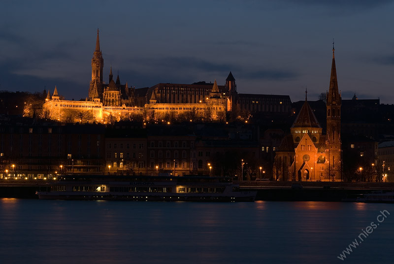 Budapest at night © Bernd Nies