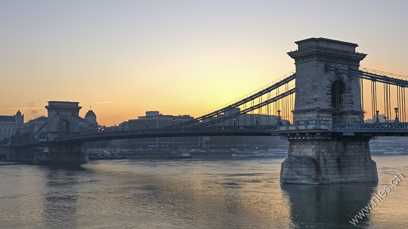 Chain Bridge