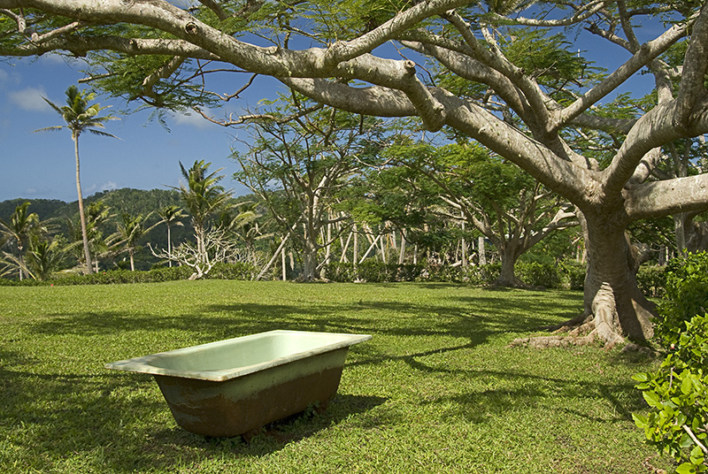 Bathtub