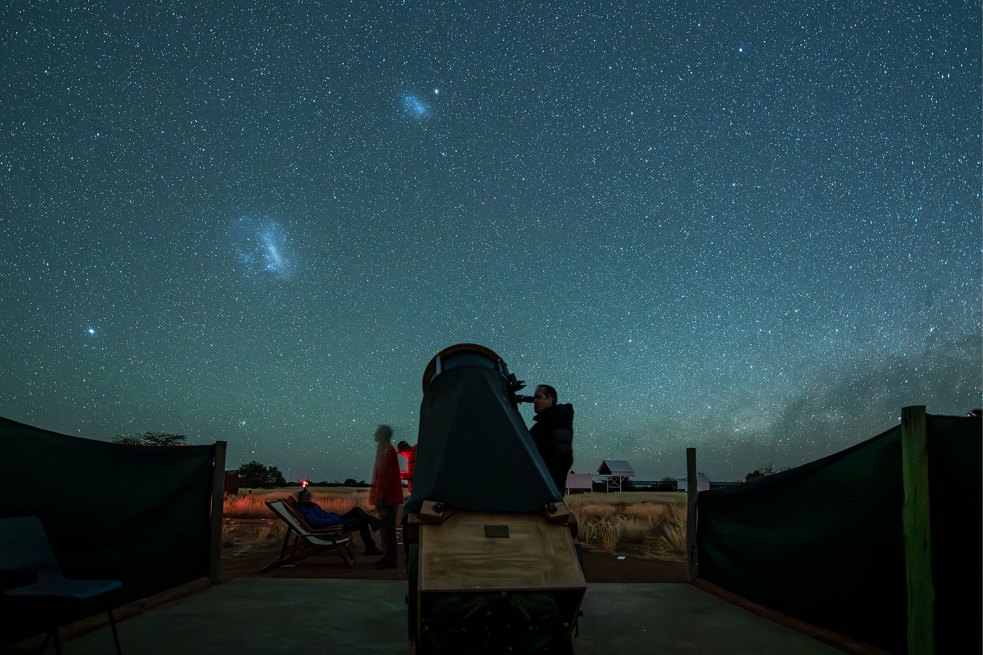 22.5" Obsession Dobson with Large and Small Magellanic Clouds