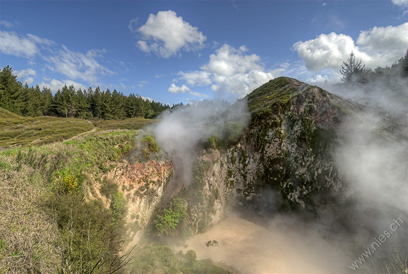 Craters of the Moon, Wairakei