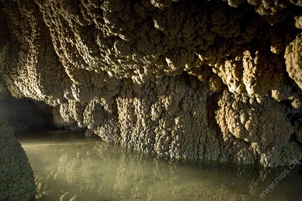 Höllgrotten Cave