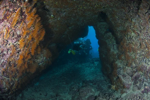 Höhle