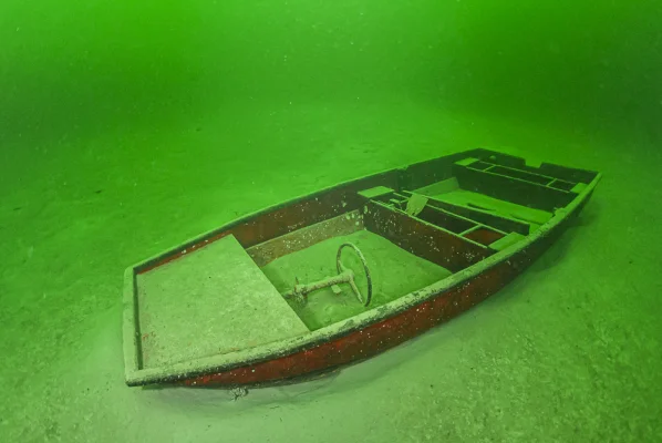 Pedalo wreck