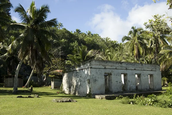 Ruin in Oneroa