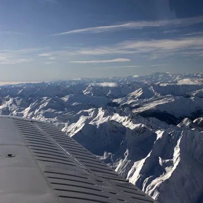 Fliegen über den Schweizer Alpen
